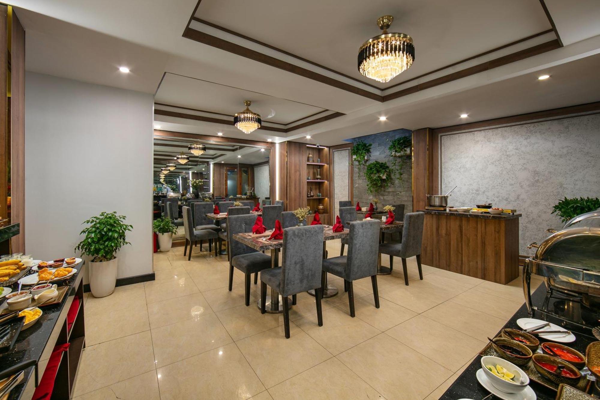 Golden Sun Suites Hotel Hanoi Exterior foto