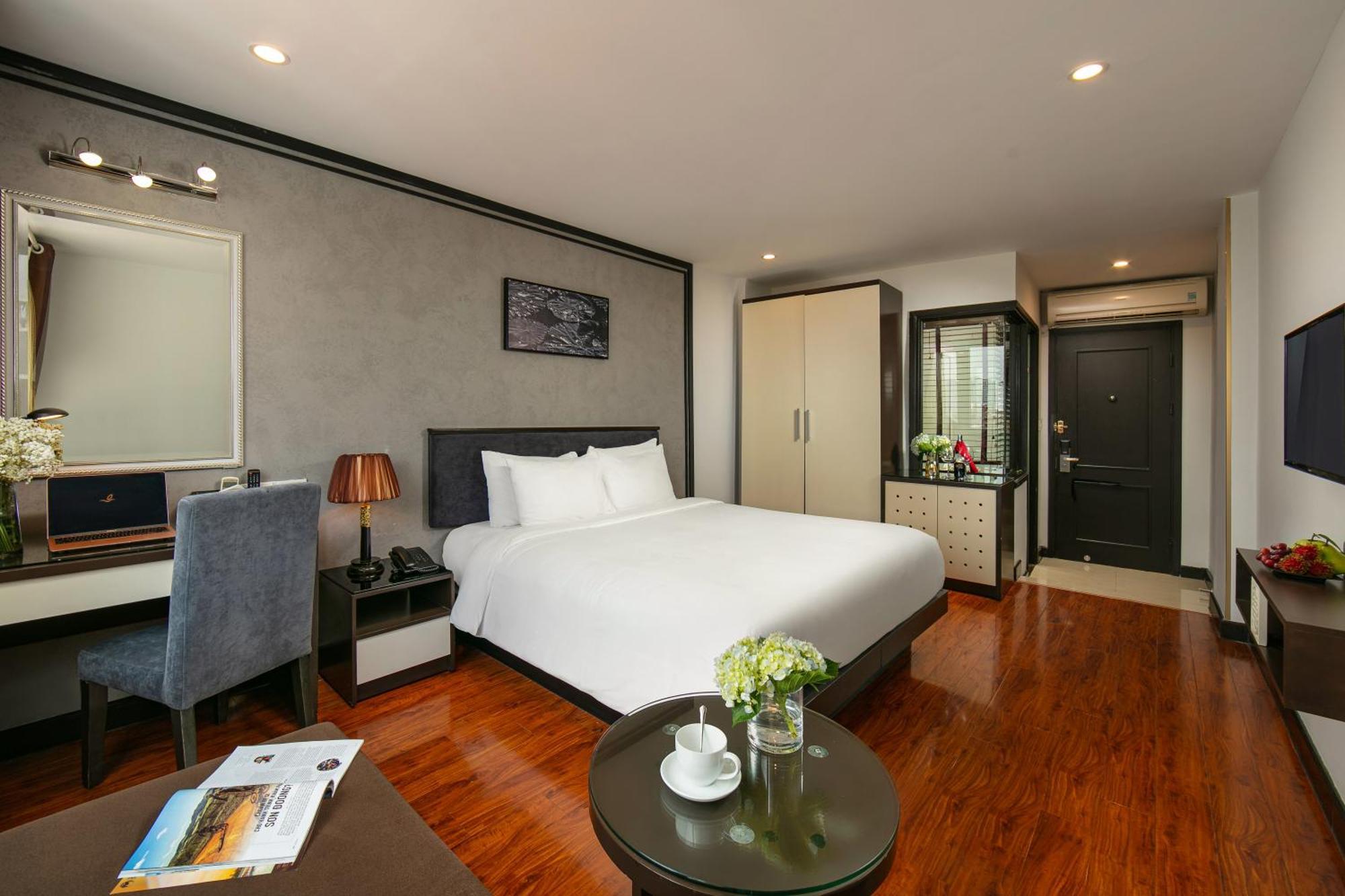 Golden Sun Suites Hotel Hanoi Exterior foto