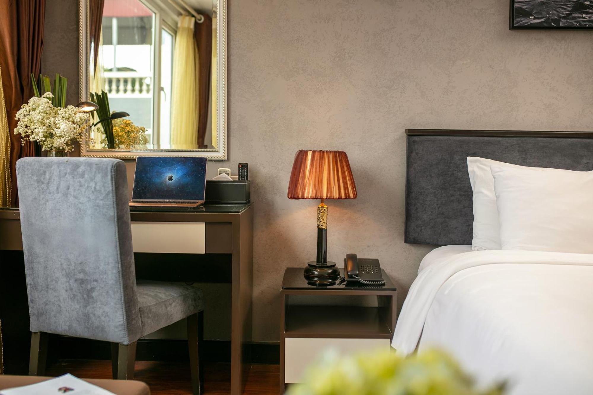 Golden Sun Suites Hotel Hanoi Exterior foto